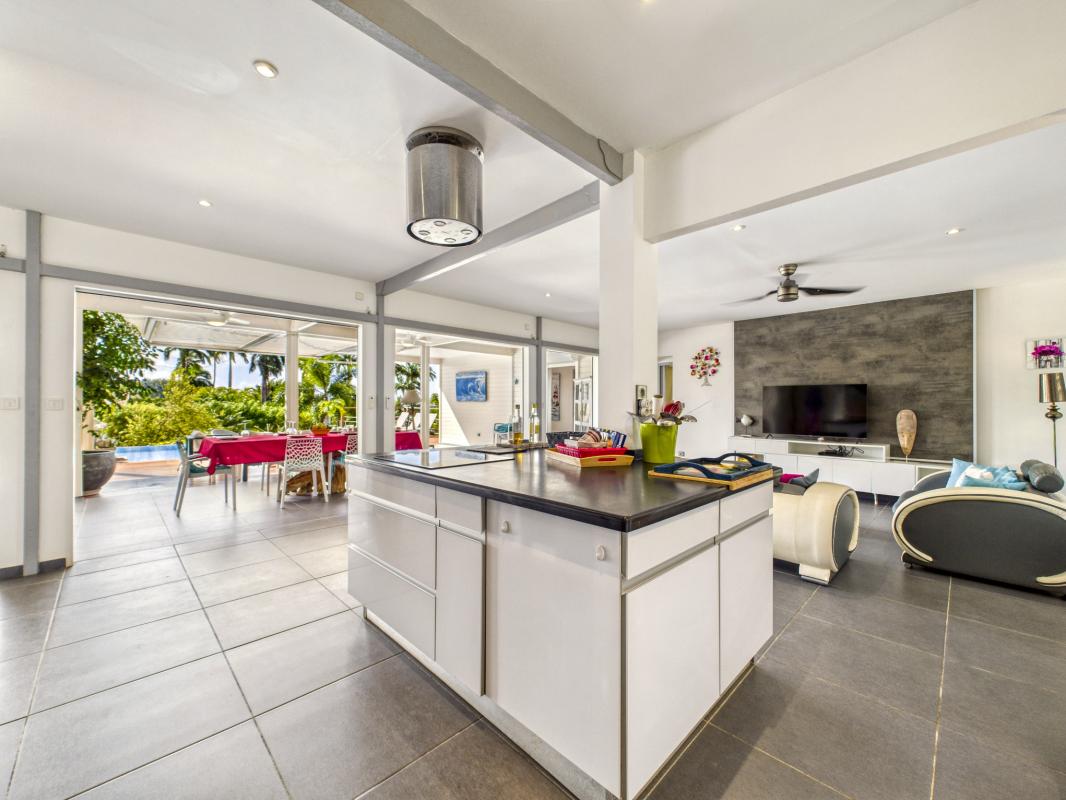 25.Location Villa piscine vue mer Saint François Guadeloupe_Cuisine